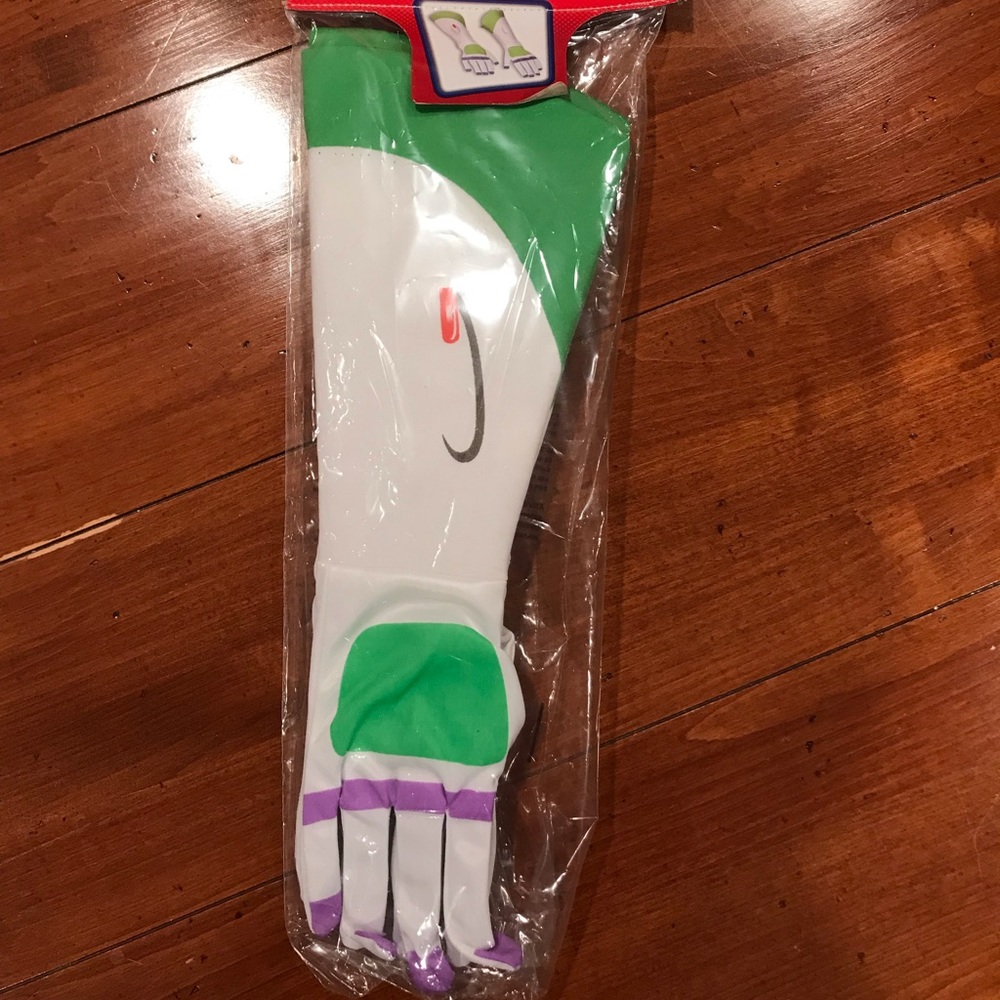 Buzz Lightyear Child Gloves NWT